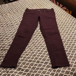 Deep wine color jegging/non smoking home